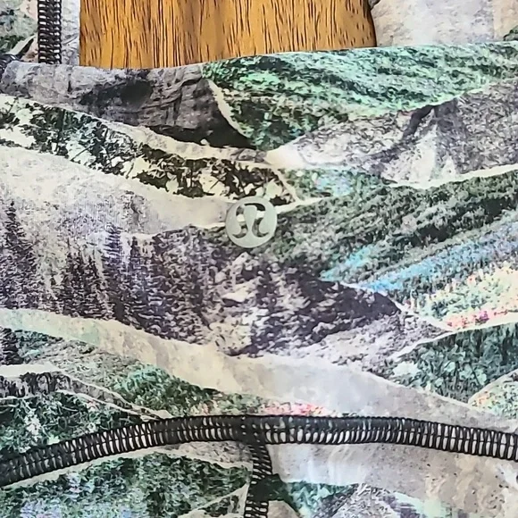 Lululemon Train Times High Rise Size 2. - Picture 2 of 5